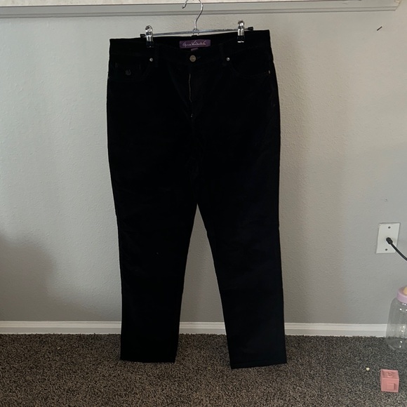 Gloria Vanderbilt Denim - Gloria Vanderbilt Black Straight Leg Jeans
